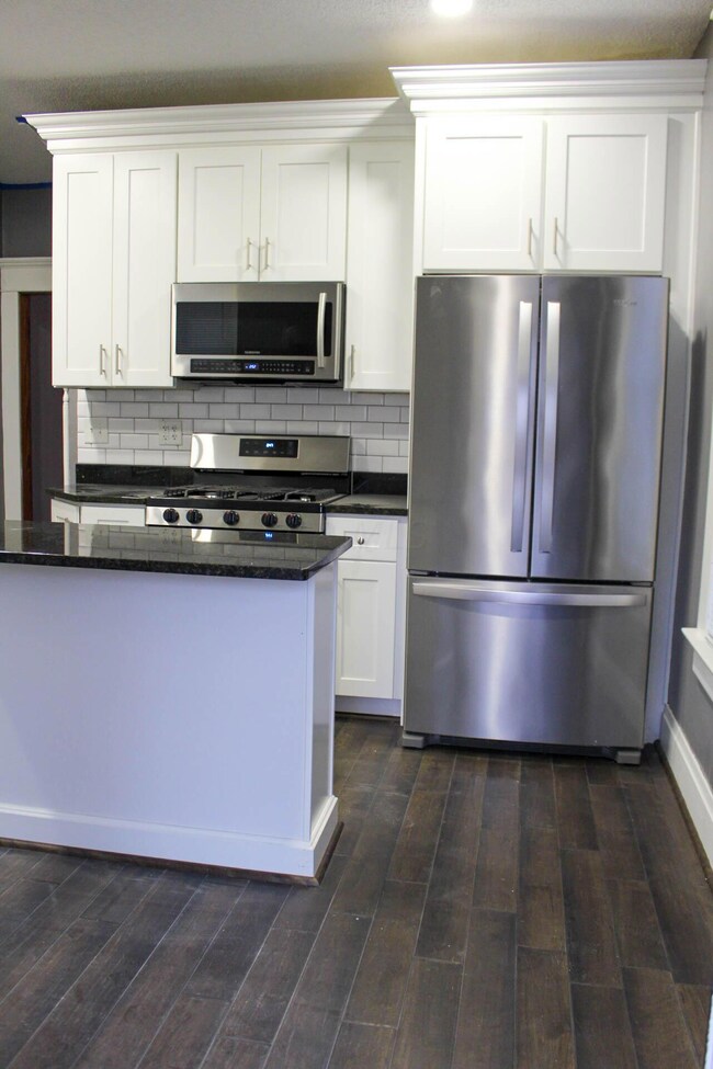 532 Elsmere St unit 4, Columbus, OH 43206 - photo 6