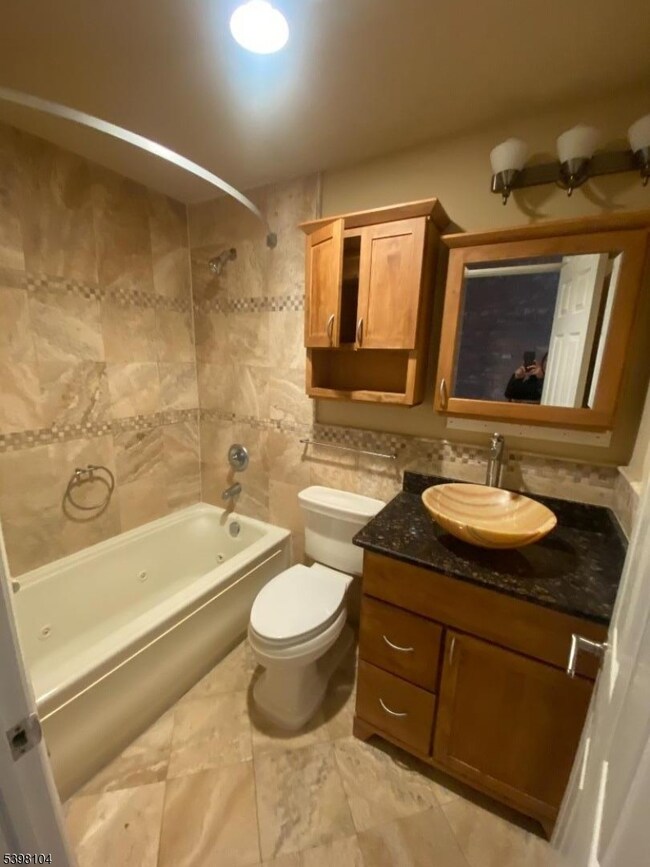 208 Washington St unit 2A, Jersey City, NJ 07302 - photo 2