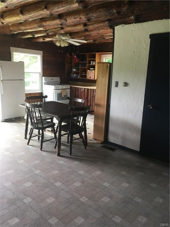 Classic Country Style Kitchen!