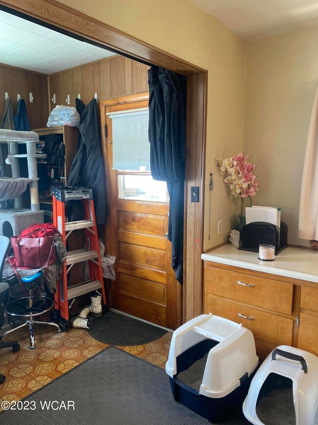dinette/back door