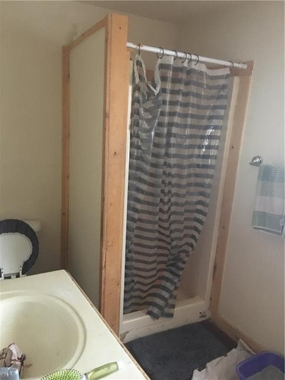 full bath in the one bedroom