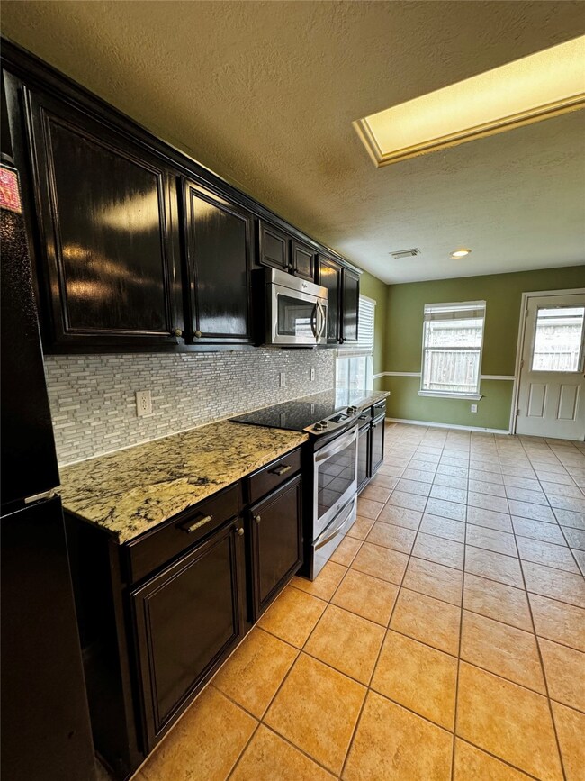 5405 Palo Duro Dr, Pearland, TX 77584 - photo 5