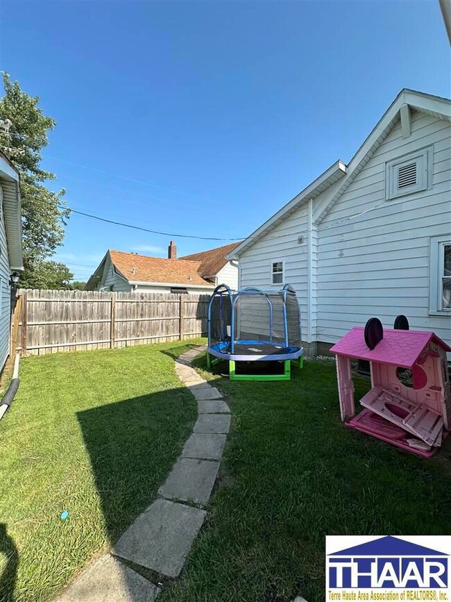 1080 NE East St, Linton, IN 47441 - photo 6