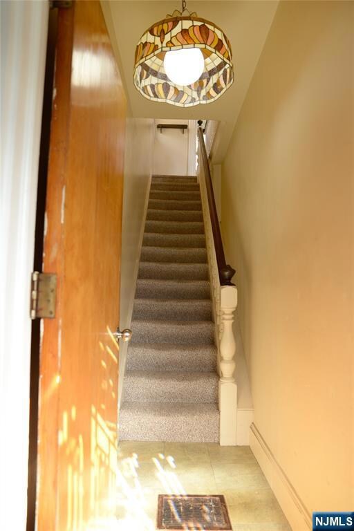 116 Brinkerhoff St unit 2nd fl, Ridgefield Park, NJ 07660 - photo 4