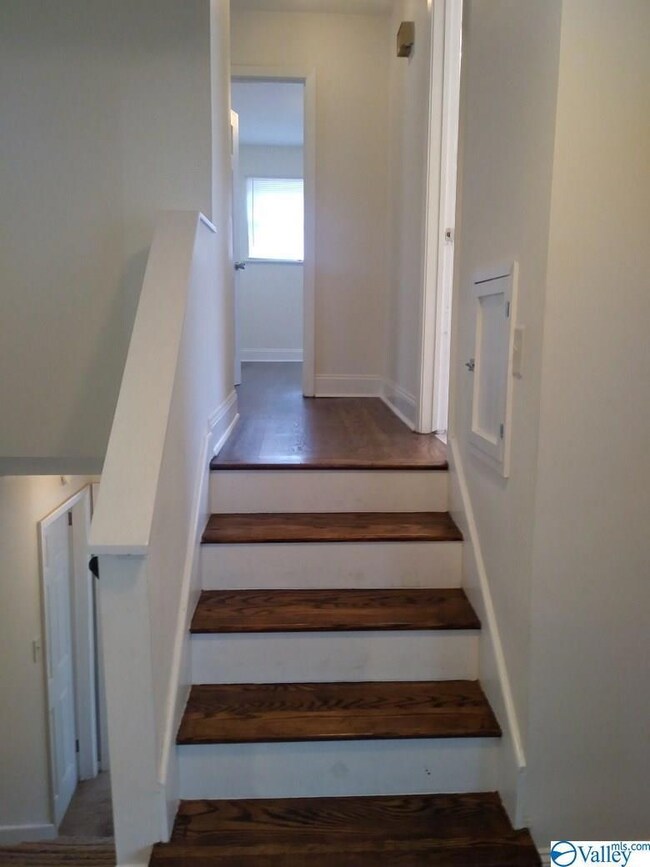 2611 Laverne Dr NW, Huntsville, AL 35810 - photo 3