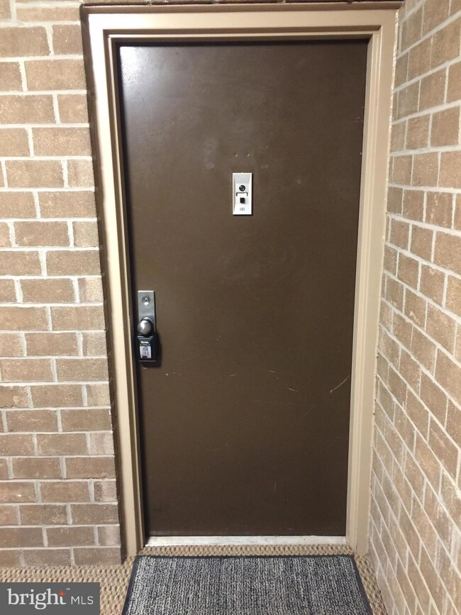 12 Glenamoy Rd unit 101, Lutherville Timonium, MD 21093 - photo 5