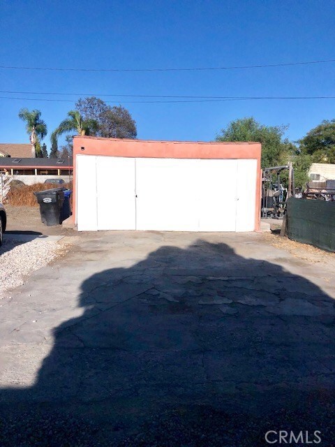 2120 E 126th St, Compton, CA 90222 - photo 4