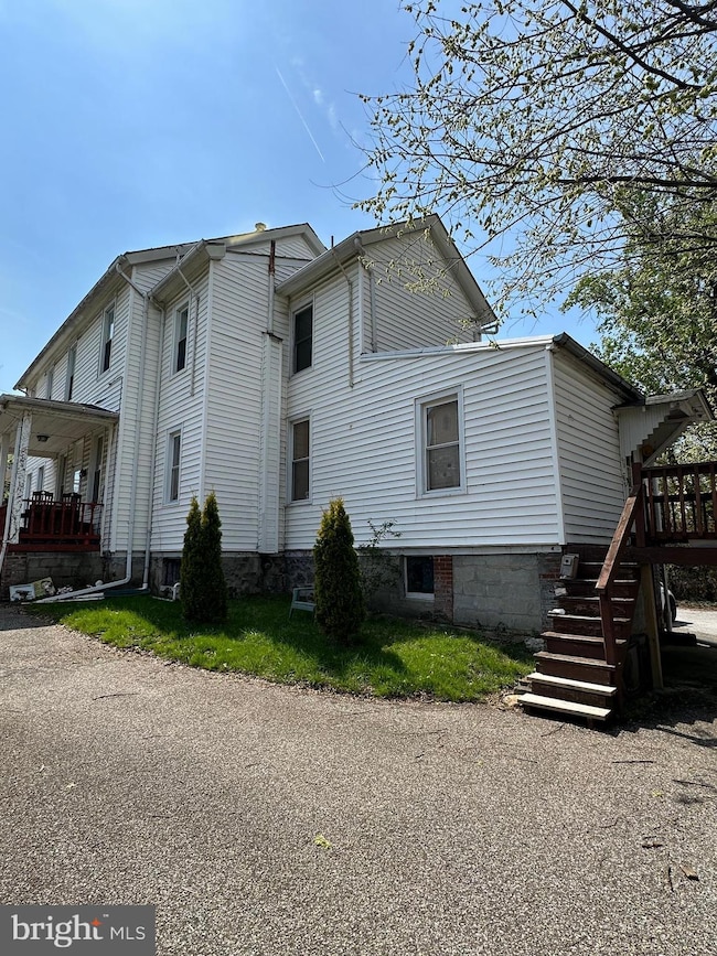 4606 Ridge Ave, Halethorpe, MD 21227 - photo 4