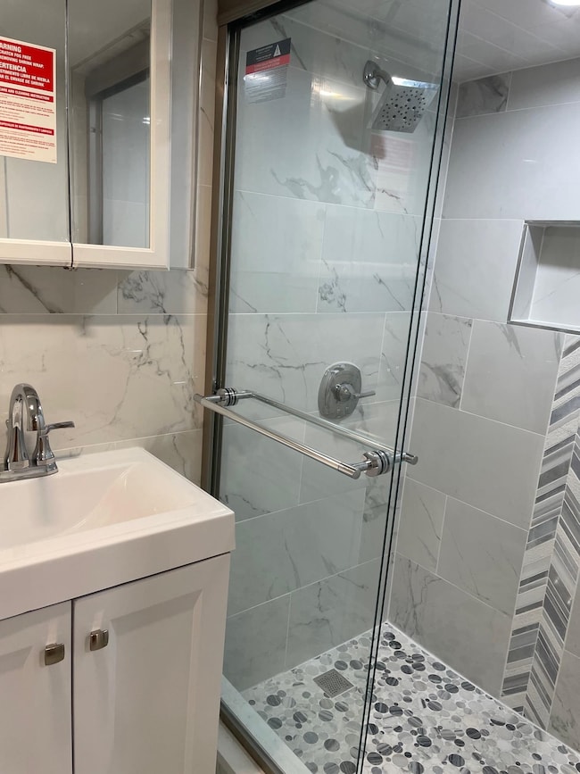 432 64th St unit Basement, West New York, NJ 07093 - photo 5