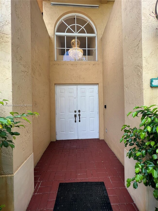 233 E Forest Oak Cir unit 233, Davie, FL 33325 - photo 4