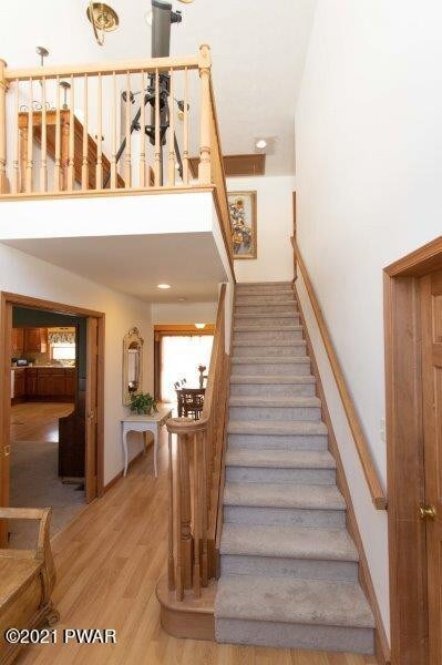 800 Warbler Ct, Hawley, PA 18428 - photo 4