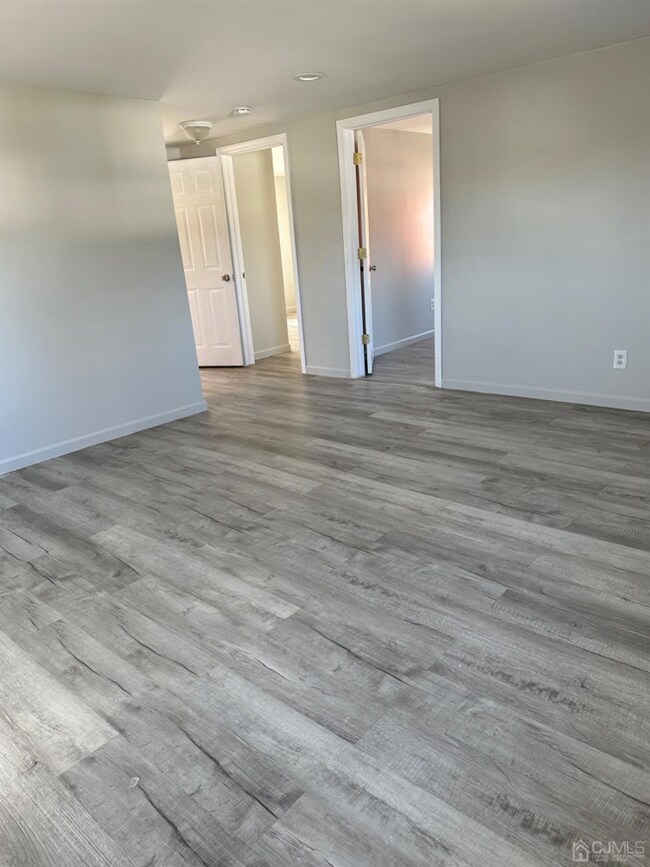 35 Lavern St unit 2, Sayreville, NJ 08872 - photo 7