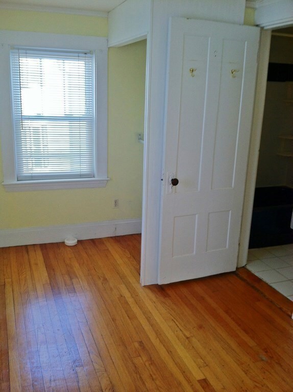 125 Washington St unit 125, Wellesley Hills, MA 02481 - photo 7