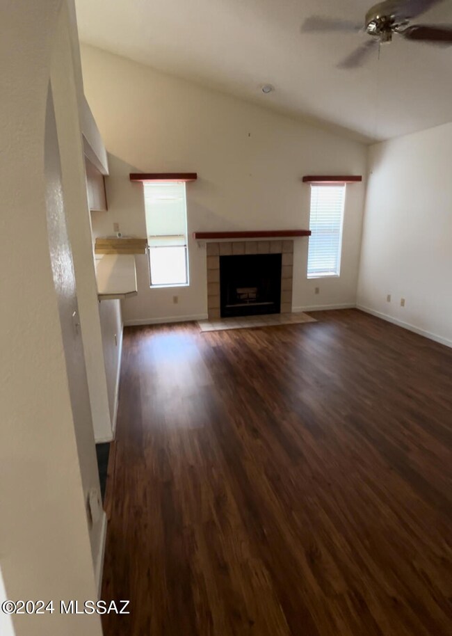FamilyRoom1