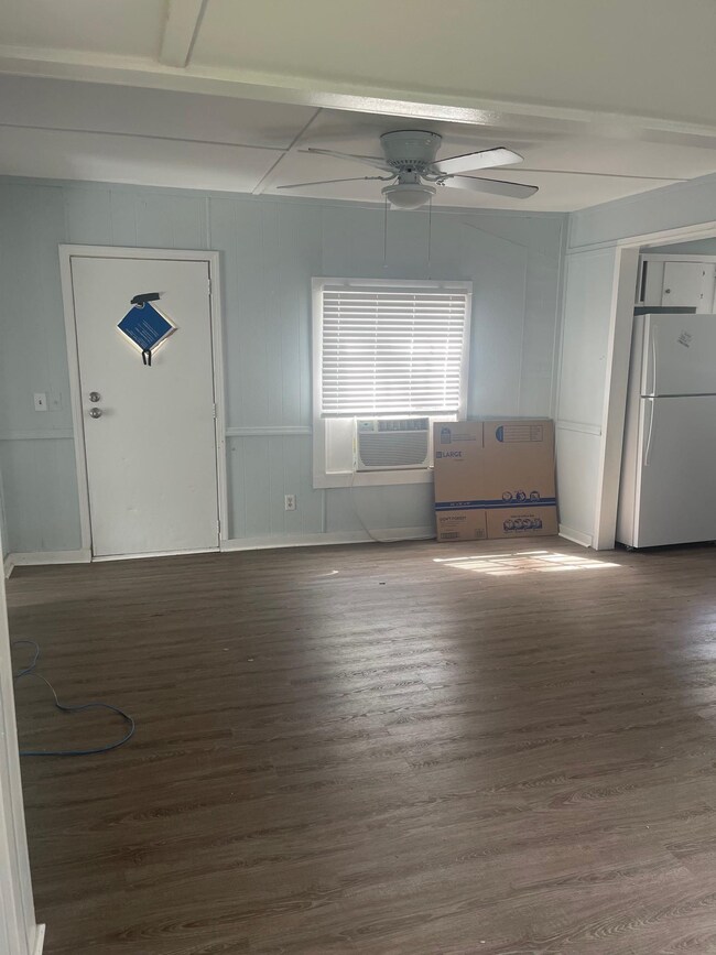 76 Maxson Rd, Crawfordville, FL 32327 - photo 3