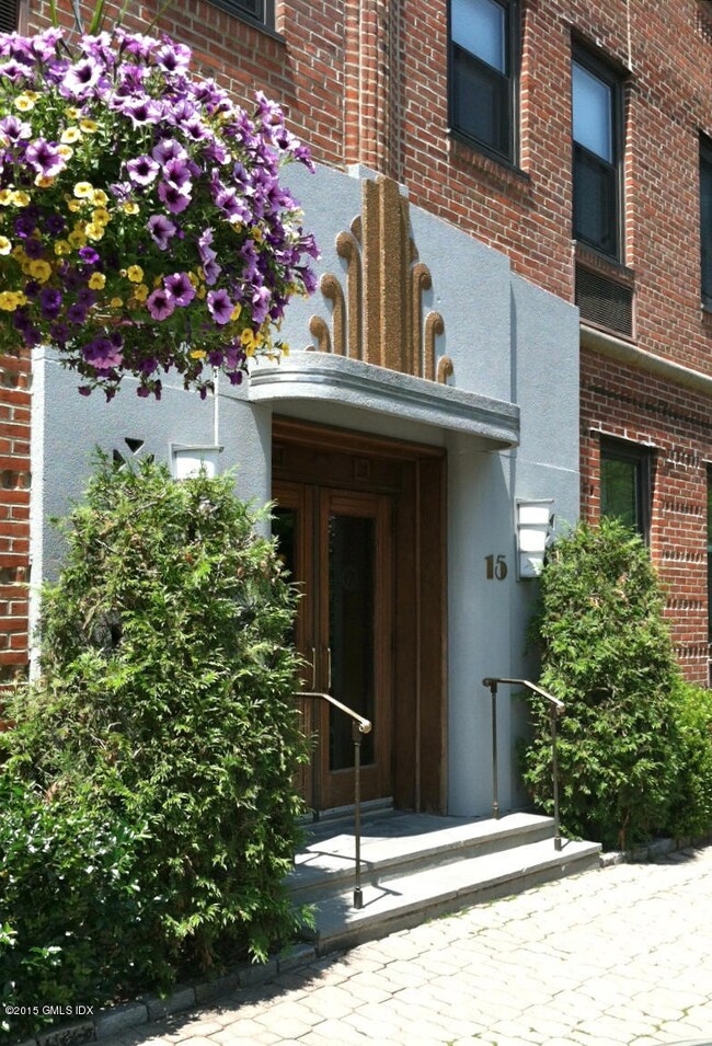 15 Lafayette Ct unit 3B, Greenwich, CT 06830 - photo 3