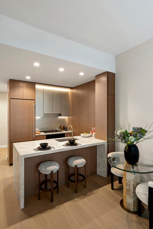 126 E 57th St unit 505, New York, NY 10022 - photo 2