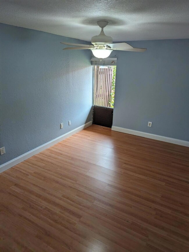 5969 Forest Hill Blvd unit 3, West Palm Beach, FL 33415 - photo 4