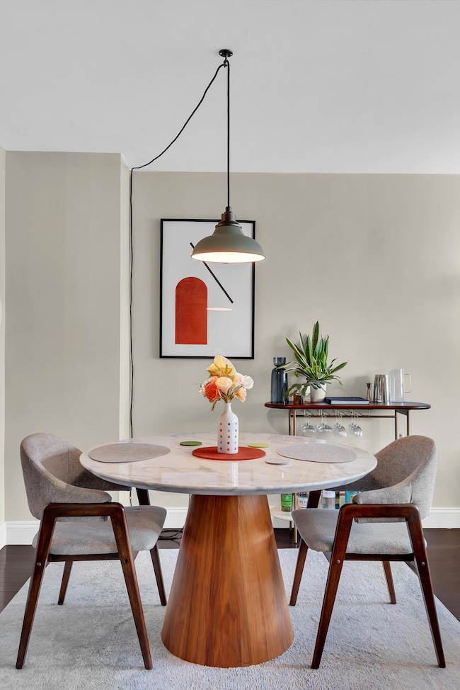 The Vermeer unit 14L, New York, NY 10011 - photo 2