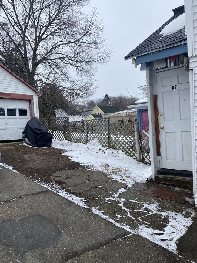 85 Saint Peter St, Winooski, VT 05404 - photo 3