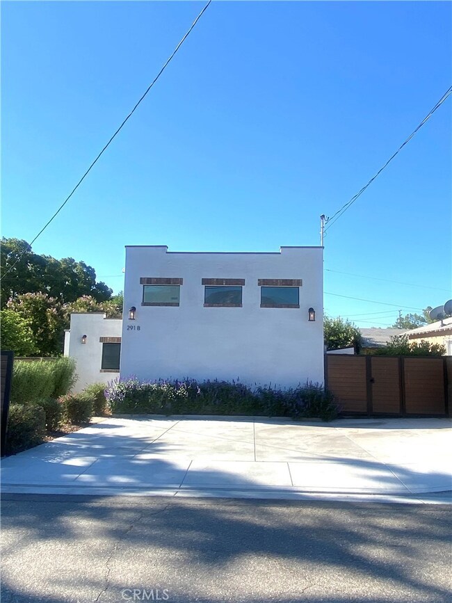 291 N 6th Ave unit B, Upland, CA 91786 - photo 3