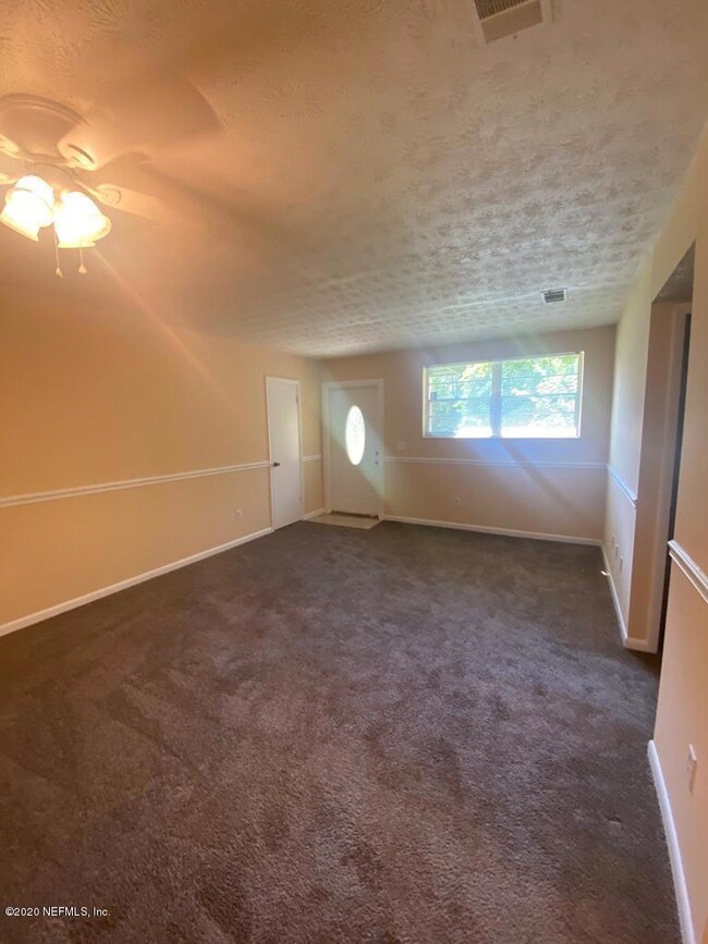1130 Fountain Rd unit 6, Jacksonville, FL 32205 - photo 4