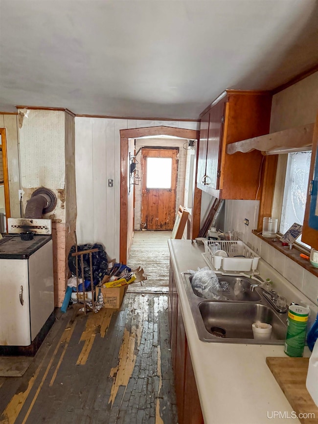 57249 3rd St, Calumet, MI 49913 - photo 5