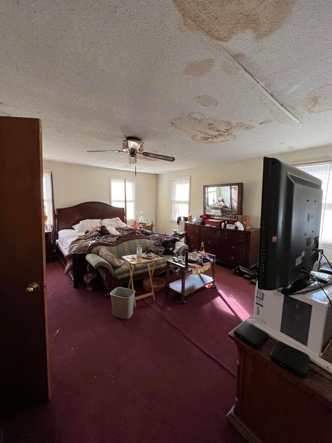 Master Bedroom- Brentwood