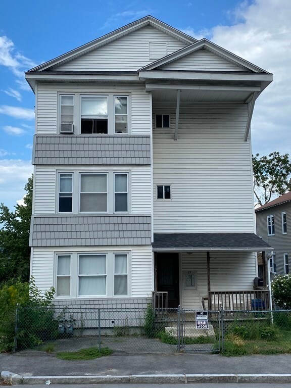 37 Derby St, Worcester, MA 01604 - photo 2
