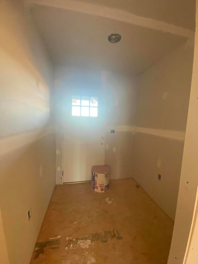 306 Colby Cir, Crossville, TN 38571 - photo 7