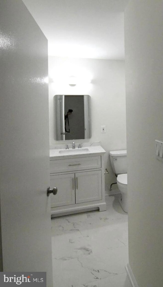 7917 Coriander Dr unit 104, Gaithersburg, MD 20879 - photo 4