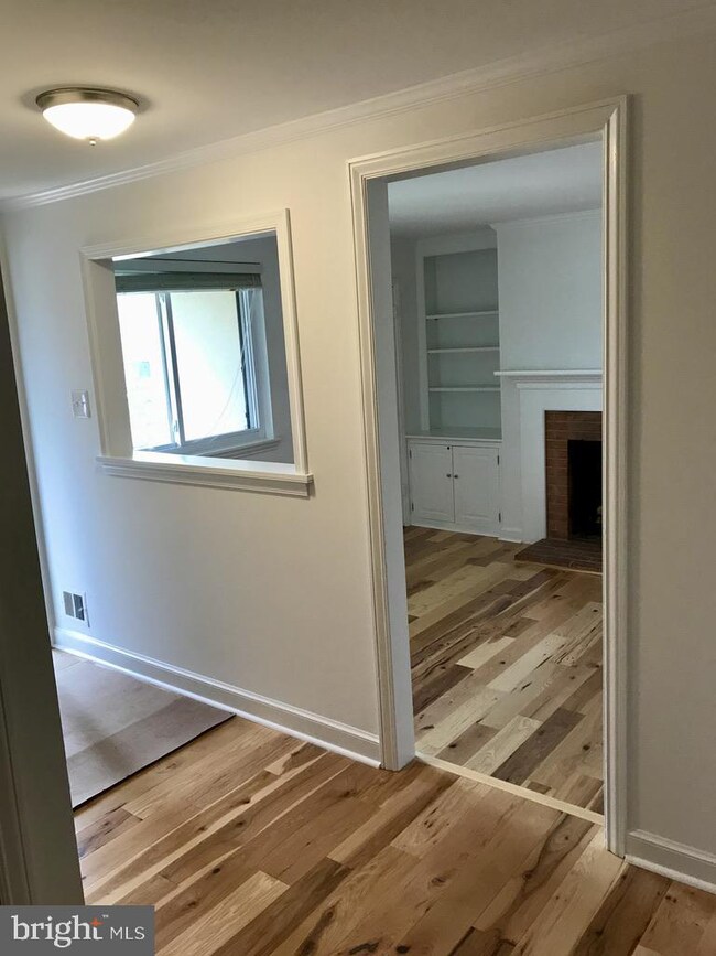 69 Oak Knoll Dr unit I69, Berwyn, PA 19312 - photo 2