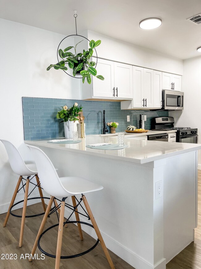 302 E Monte Vista Rd unit A4, Phoenix, AZ 85004 - photo 4