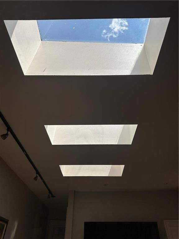 239 N 9th St, Allentown, PA 18102 - photo 4