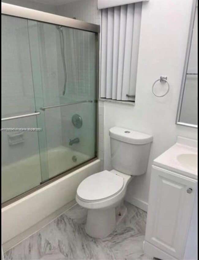 Fernwood Lakeview unit 101, Miami, FL 33172 - photo 4