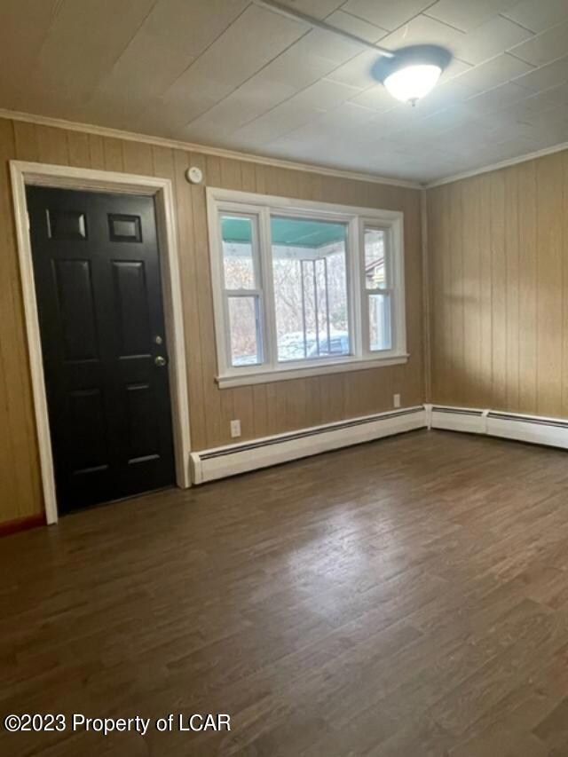 127 Hilldale Ave, Wilkes Barre, PA 18705 - photo 2