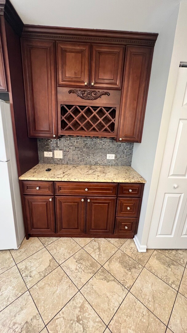 3321 Hickory Ln, Hazel Crest, IL 60429 - photo 5