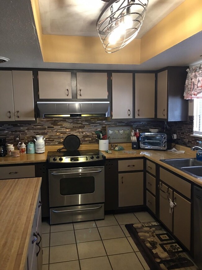 1204 Mckinley Ave, Alamogordo, NM 88310 - photo 6