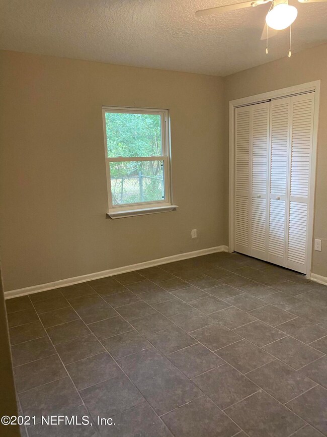 6330 Fabian Dr, Jacksonville, FL 32210 - photo 6