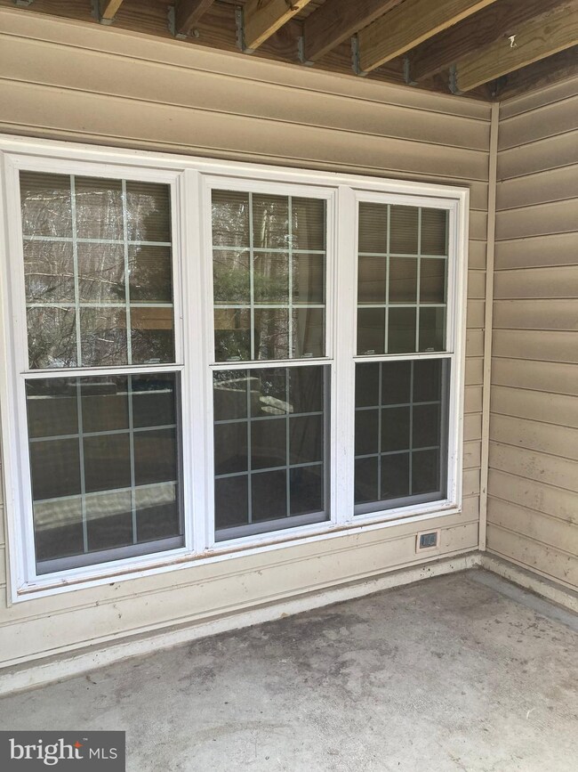 9230 Cardinal Forest Ln unit 9230A-101, Lorton, VA 22079 - photo 3