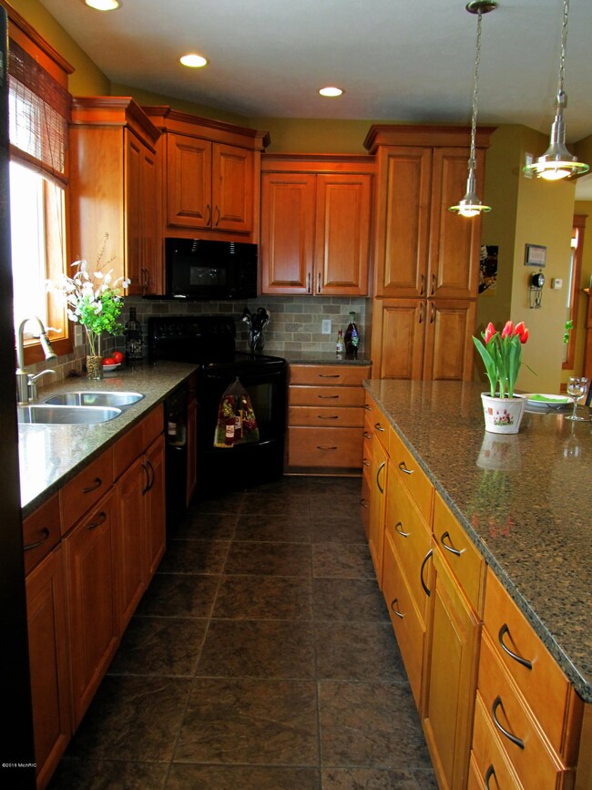 3945 Sunset View, Wayland, MI 49348 - photo 3