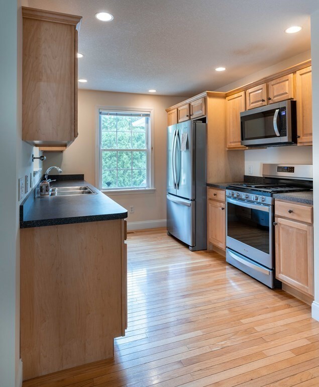 8 Hockanum Rd unit 9, Northampton, MA 01060 - photo 6