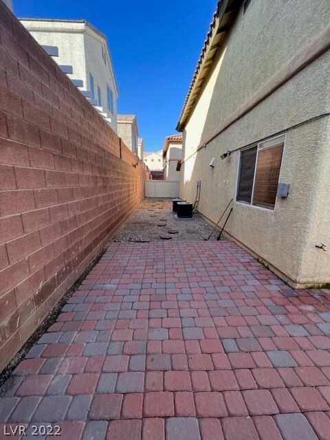 6013 Banbury Heights Way, Las Vegas, NV 89139 - photo 6