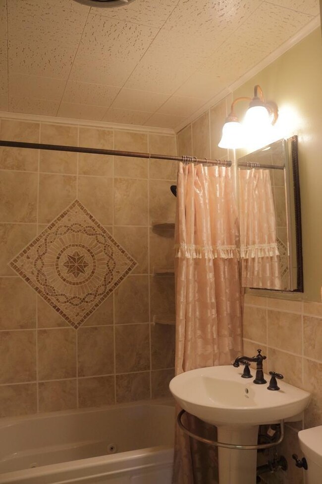 2404 Patterson Ave, Key West, FL 33040 - photo 5