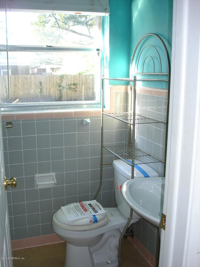 6716 Laralou Ct, Jacksonville, FL 32216 - photo 6