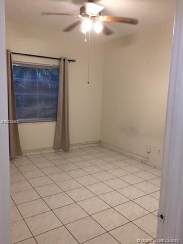 215 30th St unit 2, Miami Beach, FL 33140 - photo 2