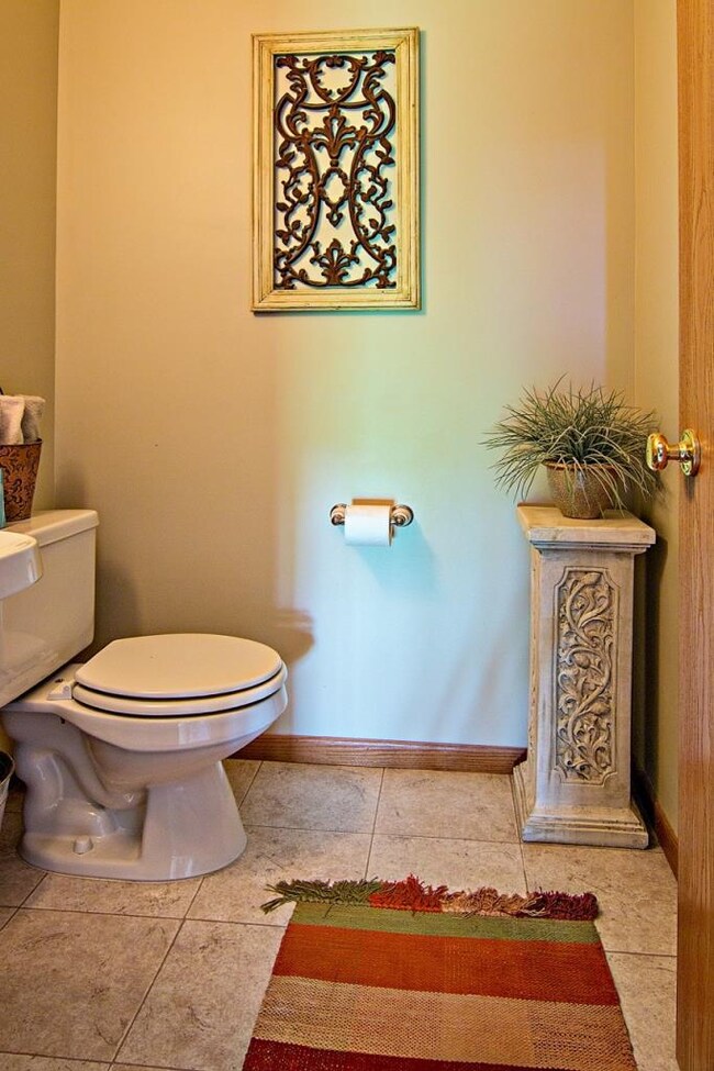 15501 Flight Way Main Level Bath