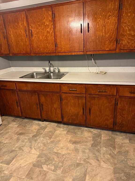 112 Kilburn St unit 1, Fall River, MA 02724 - photo 4