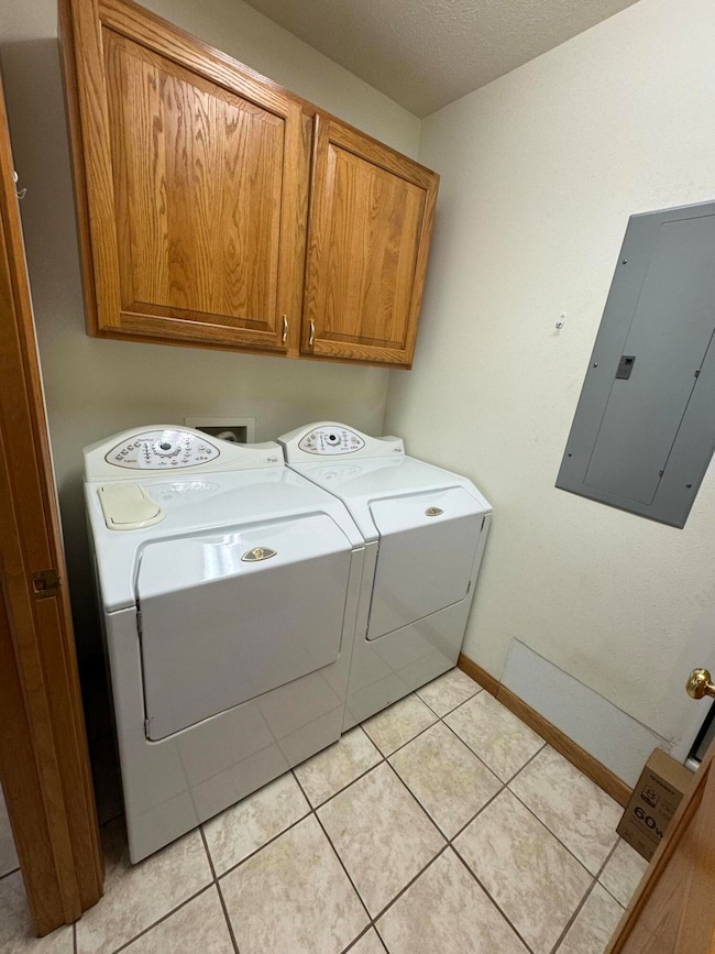 1147 15th St SW, Huron, SD 57350 - photo 5