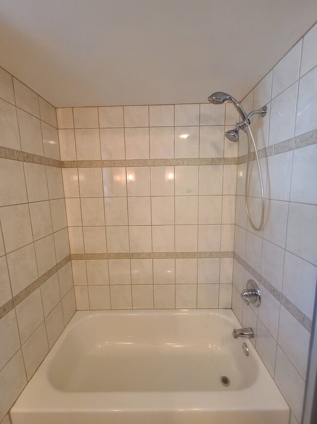 4233 148th St, Midlothian, IL 60445 - photo 3